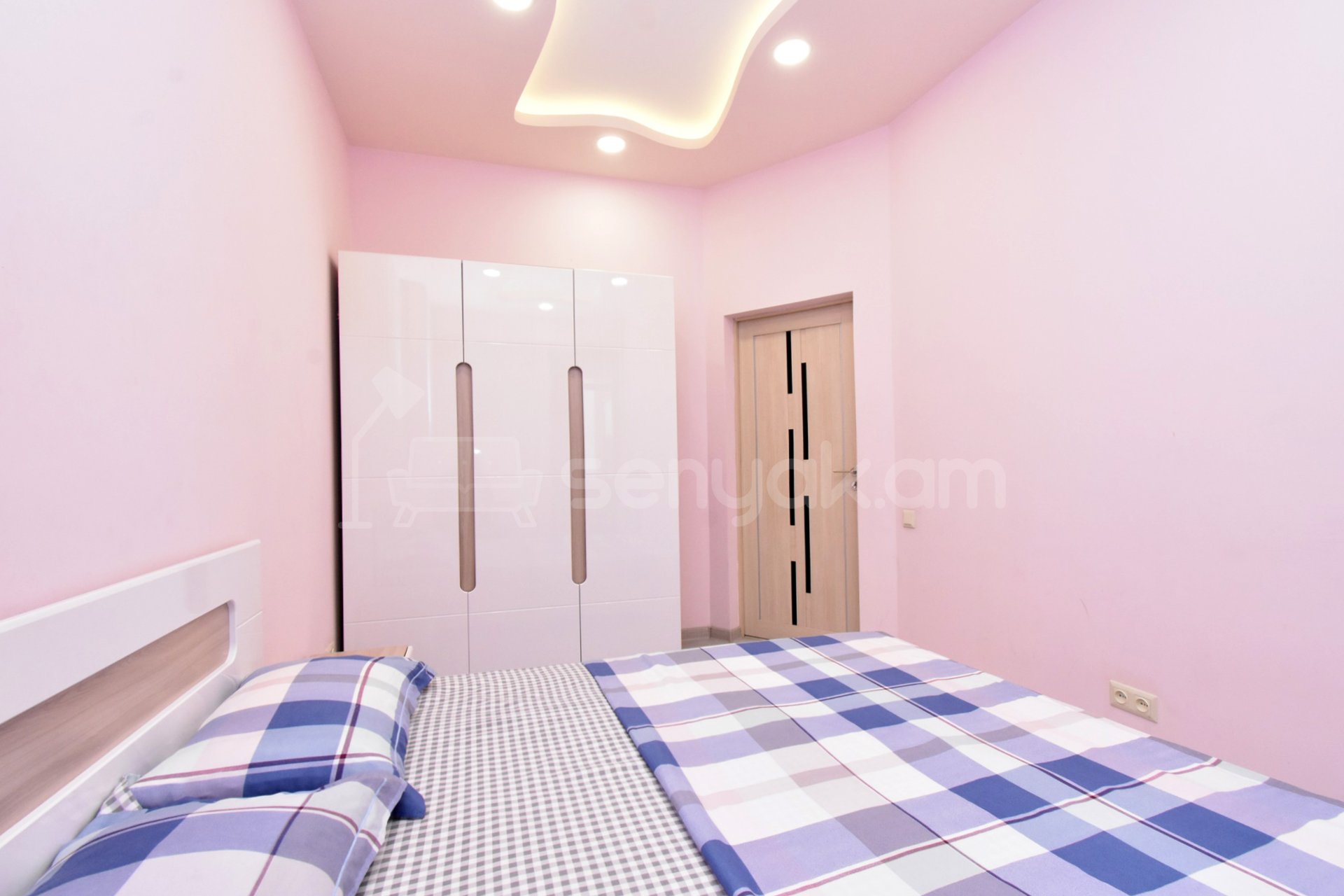 2 Սենյականոց Բնակարան Նորակառույցում, 50քմ, 12/17 հարկ, Կապիտալ Վերանորոգված