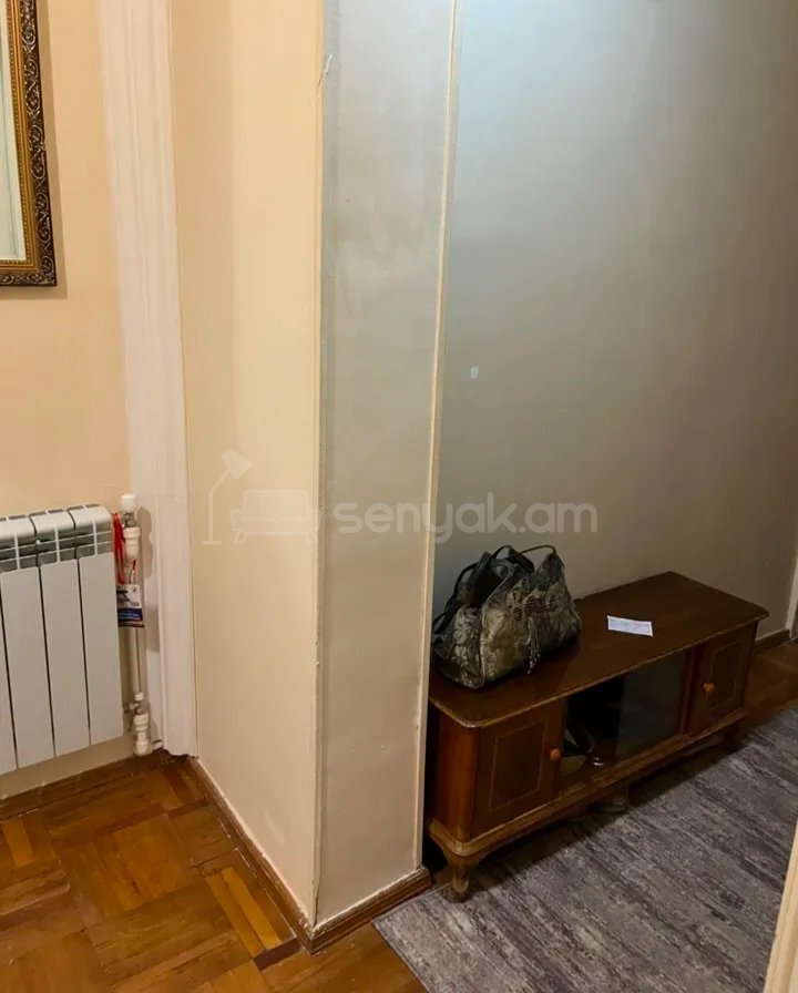 3 Սենյականոց Բնակարան, 75քմ, 3/9 հարկ, Նորմալ Վիճակում, Կահավորված