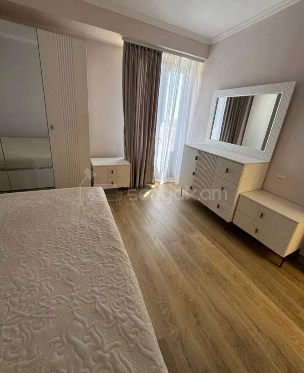 2 Սենյականոց Բնակարան, 70քմ, 7/9 հարկ, Դիզայներական Վերանորոգված, Կահավորված, Արևկող