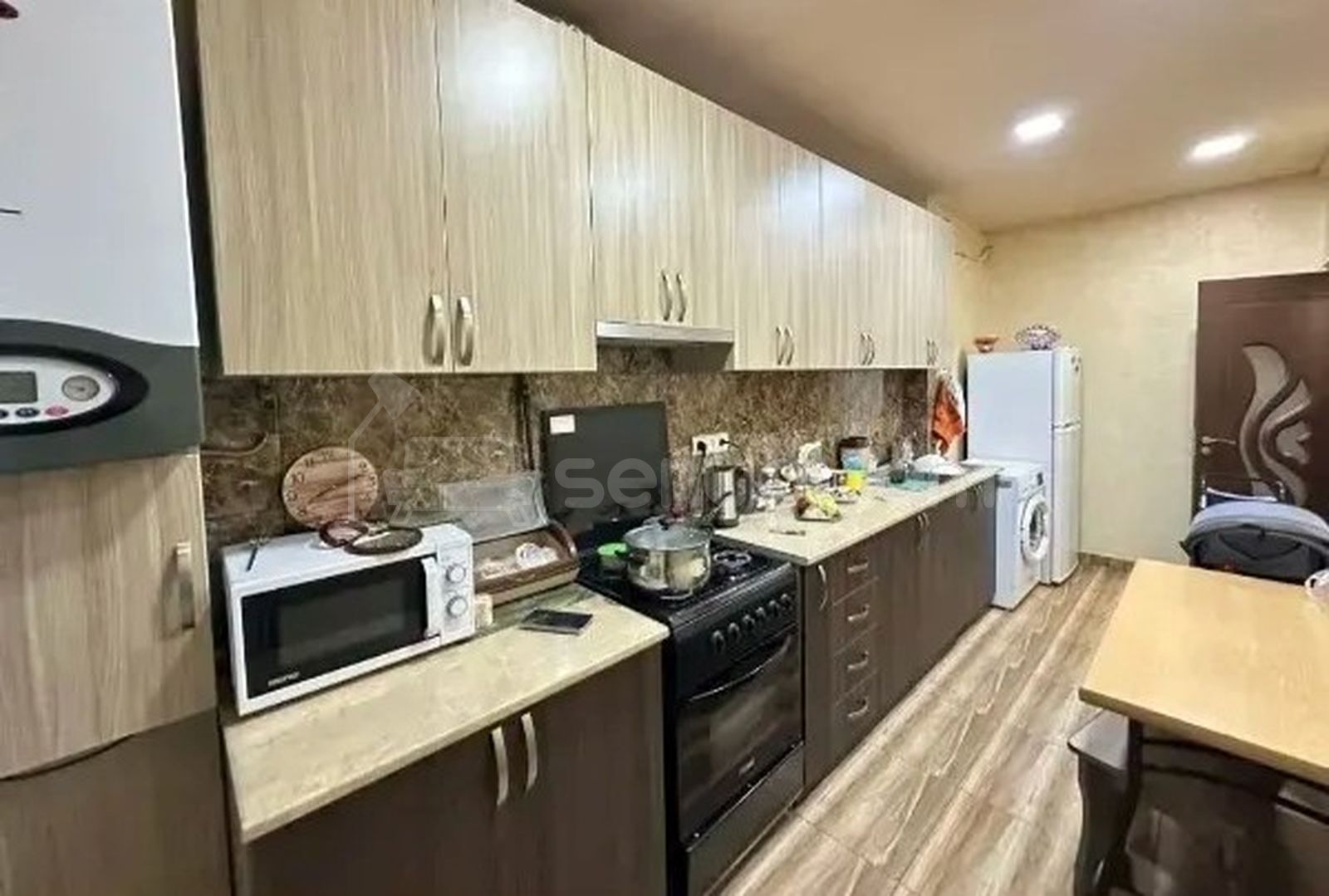 3 Սենյականոց Բնակարան, 73քմ, 5/9 հարկ, Նորմալ Վիճակում