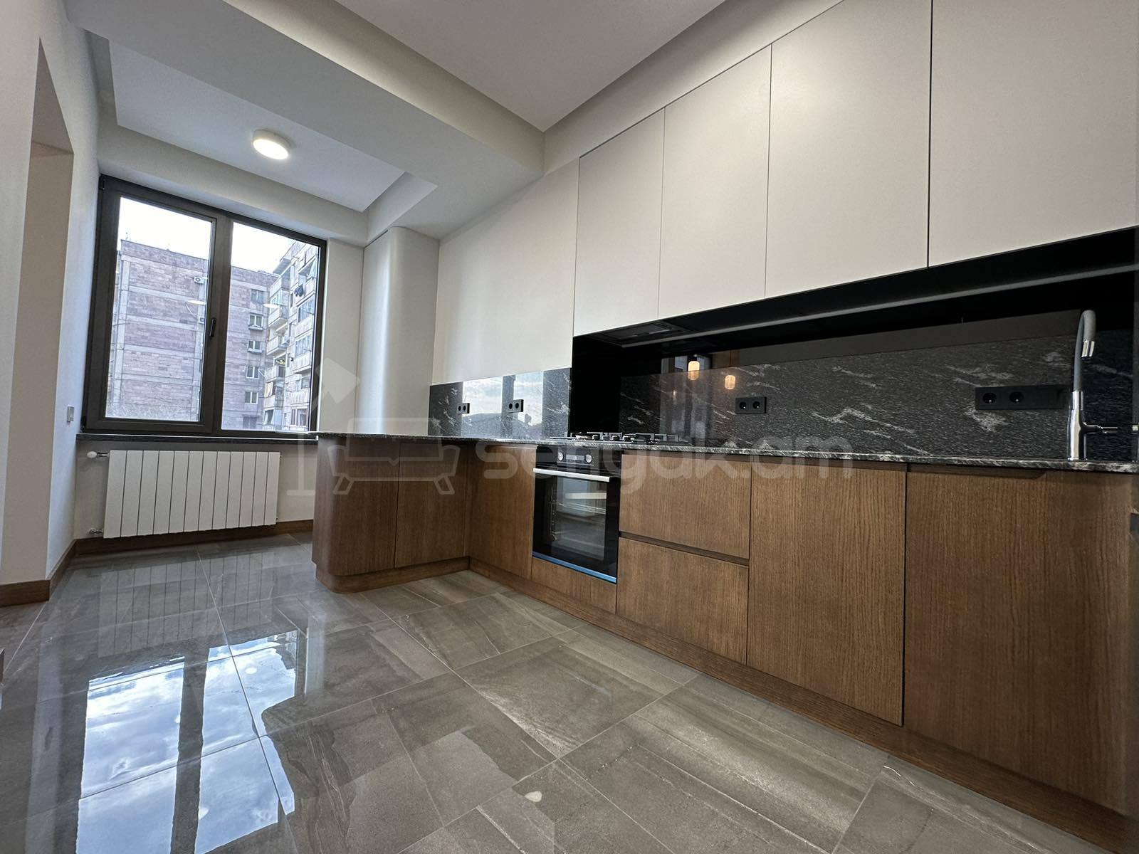 3 Սենյականոց Բնակարան Նորակառույցում, 90քմ, 4/14 հարկ, Դիզայներական Վերանորոգված