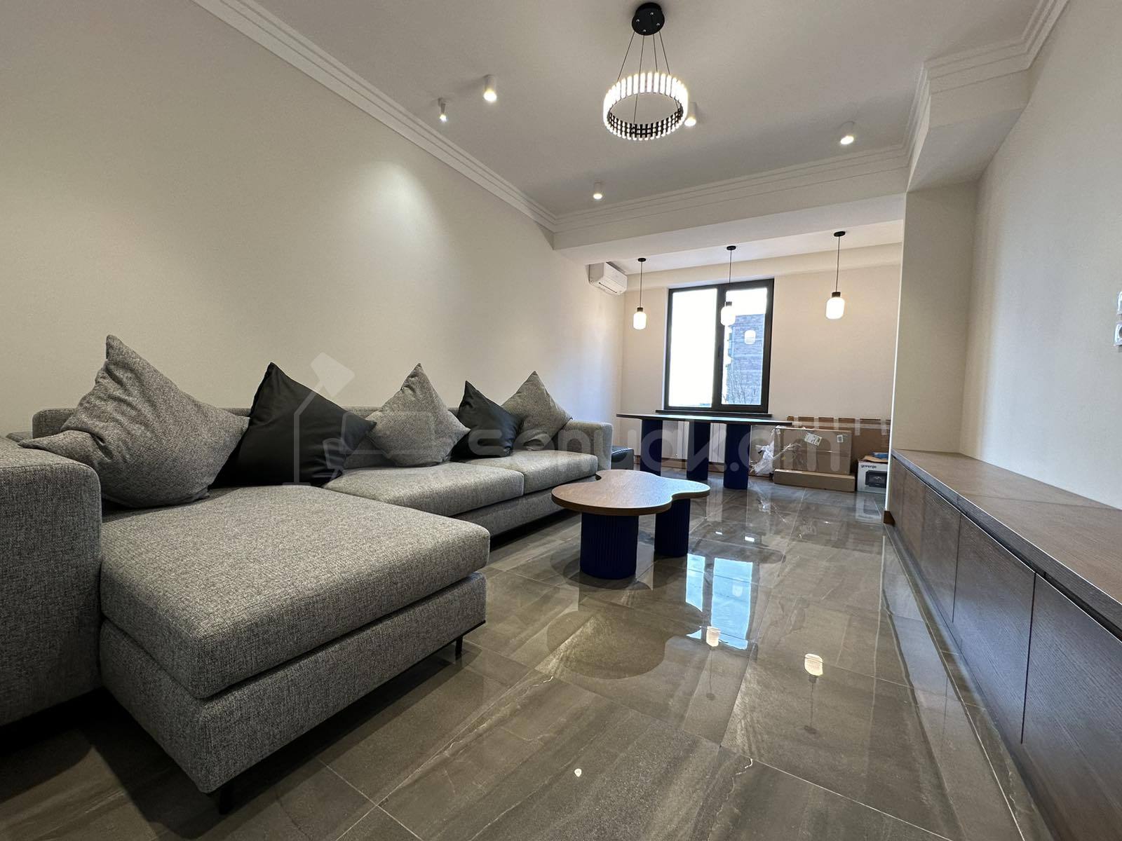 3 Սենյականոց Բնակարան Նորակառույցում, 90քմ, 4/14 հարկ, Դիզայներական Վերանորոգված