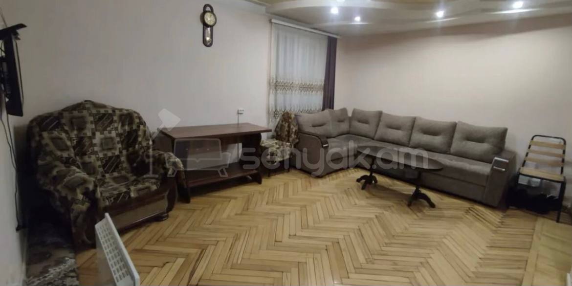 2 Սենյականոց Բնակարան Քարե Շենքում, 42քմ, 2/4 հարկ, Կոսմետիկ Վերանորոգված, Կահավորված