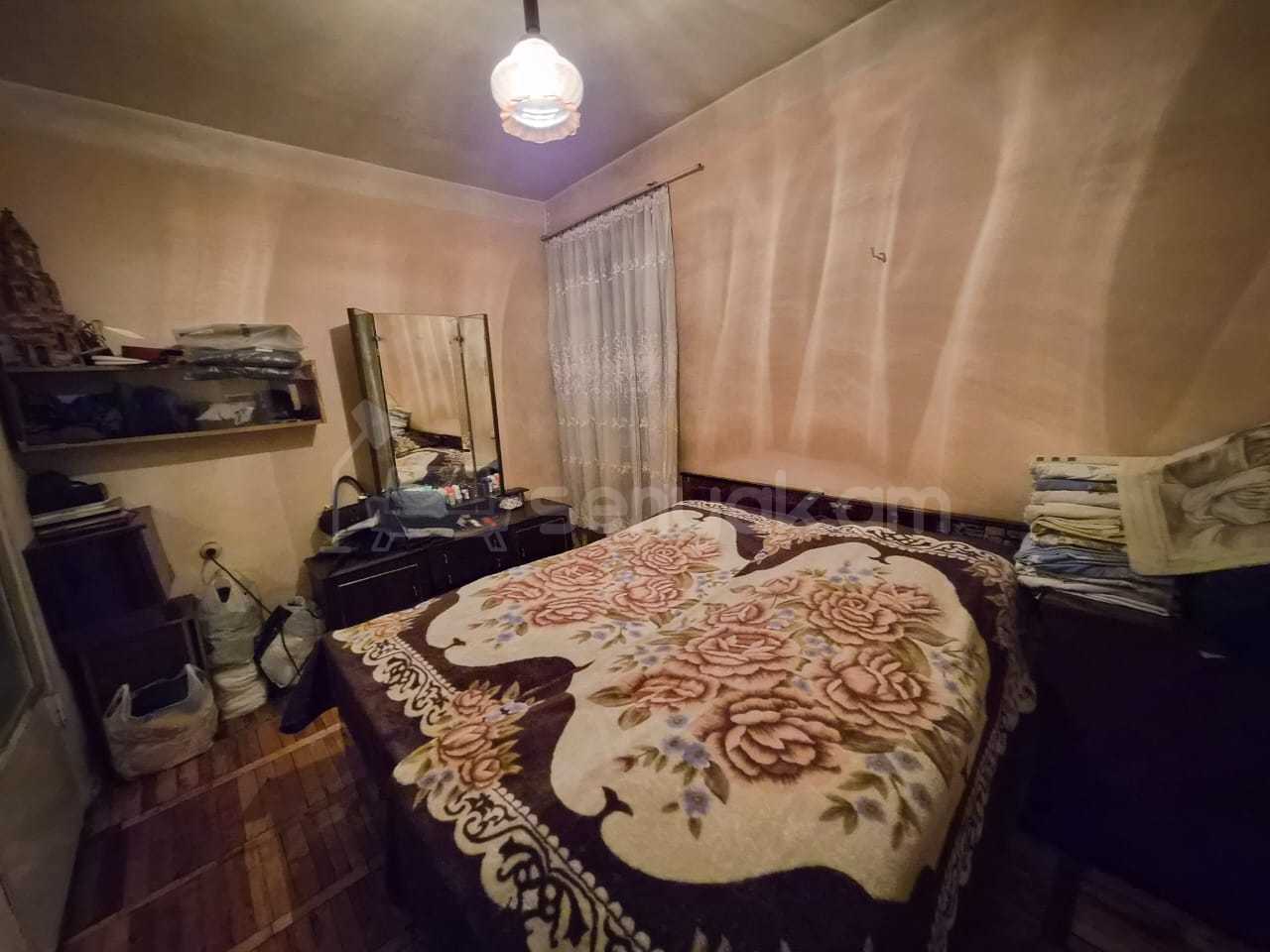 2 Սենյականոց Բնակարան Քարե Շենքում, 46քմ, 6/7 հարկ, Պետական Վիճակում