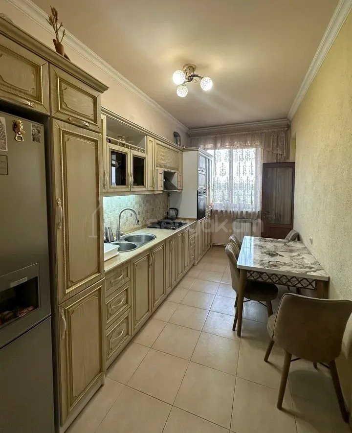 3 Սենյականոց Բնակարան Նորակառույցում, 94քմ, 7/13 հարկ, Կապիտալ Վերանորոգված