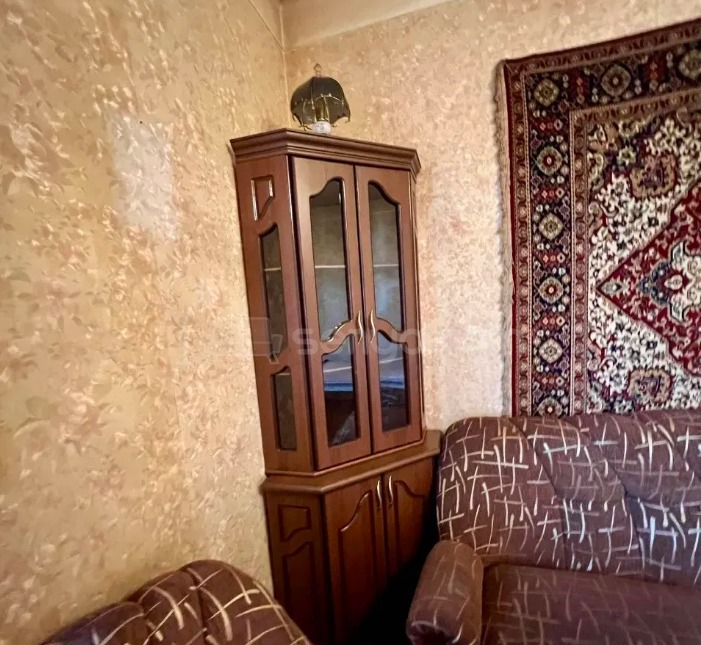 1 Սենյականոց Բնակարան Քարե Շենքում, 38քմ, 5/5 հարկ, Նորմալ Վիճակում