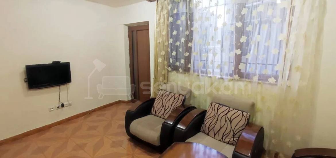 2 Սենյականոց Բնակարան Քարե Շենքում, 40քմ, 1/5 հարկ, Կոսմետիկ Վերանորոգված, Կահավորված