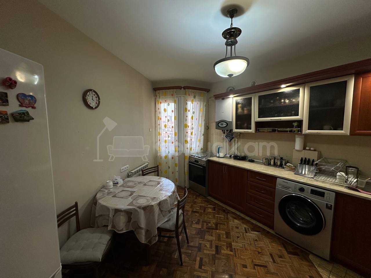 3 Սենյականոց Բնակարան, 100քմ, 11/16 հարկ, Կապիտալ Վերանորոգված, Կահավորված, Արևկող