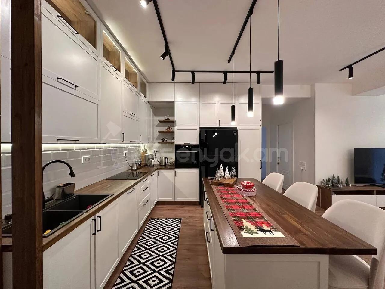 4 Սենյականոց Բնակարան Նորակառույցում, 108քմ, 12/16 հարկ, Դիզայներական Վերանորոգված, Կահավորված, Արևկող