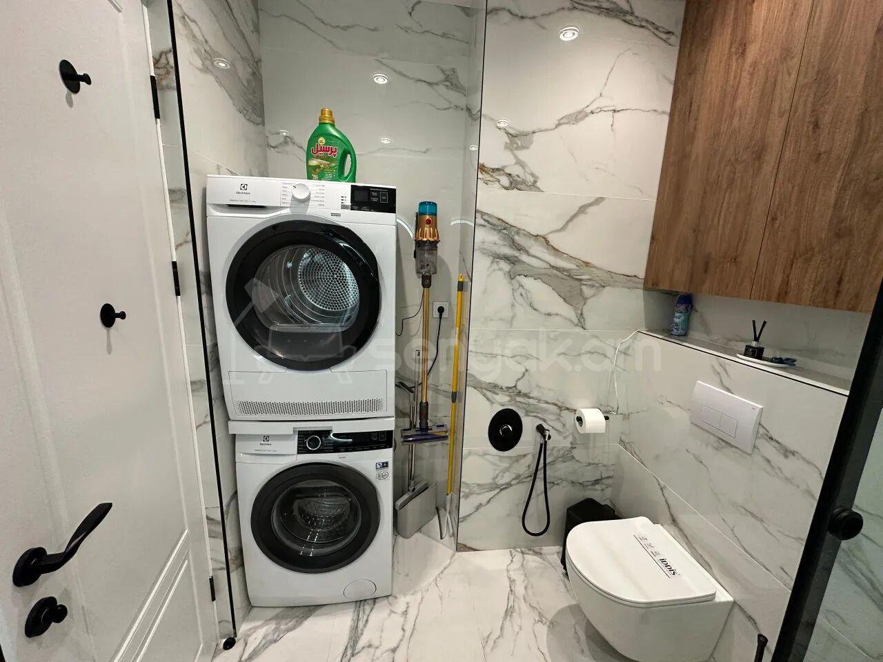 4 Սենյականոց Բնակարան Նորակառույցում, 108քմ, 12/16 հարկ, Դիզայներական Վերանորոգված, Կահավորված, Արևկող