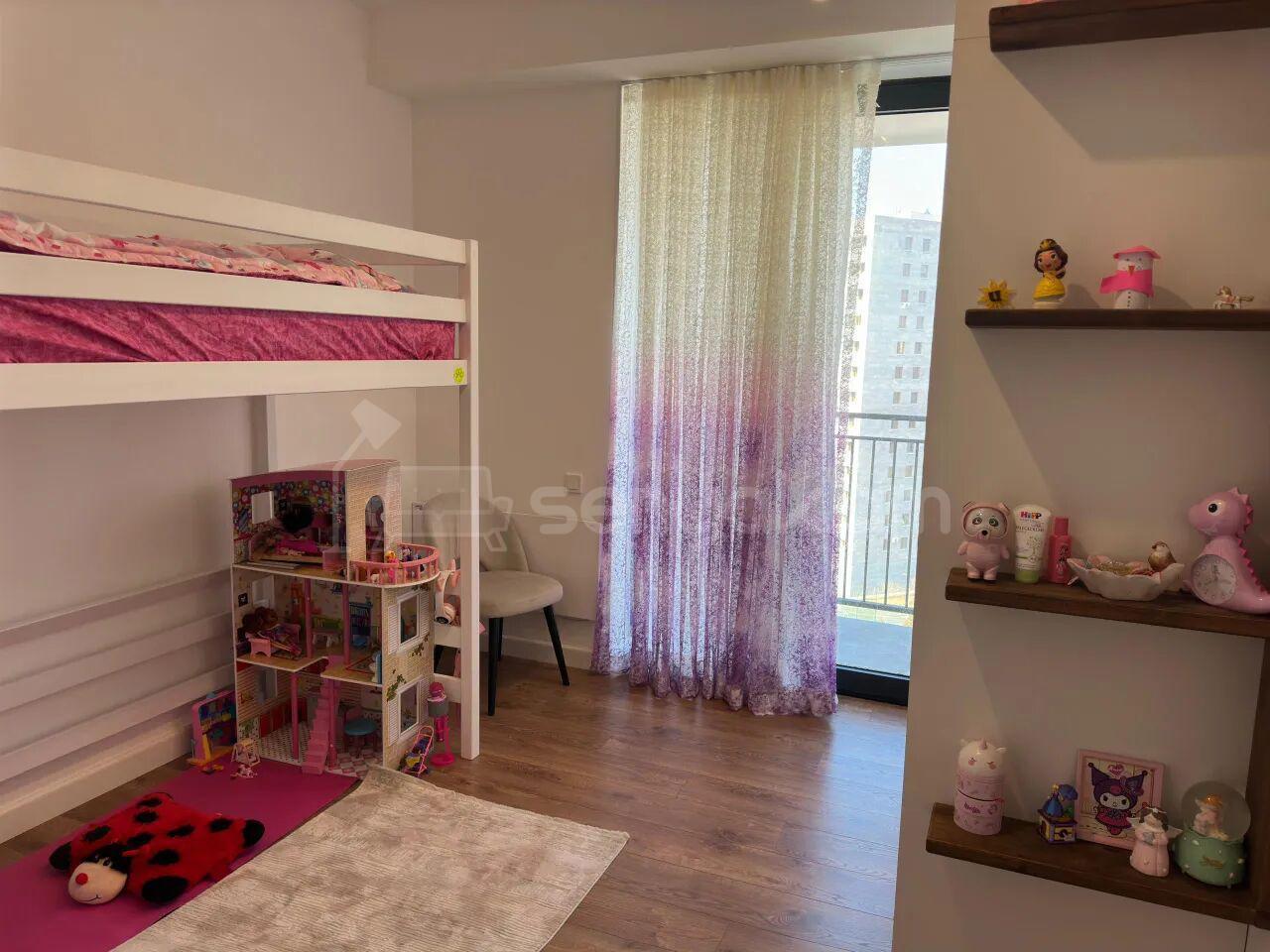 4 Սենյականոց Բնակարան Նորակառույցում, 108քմ, 12/16 հարկ, Դիզայներական Վերանորոգված, Կահավորված, Արևկող