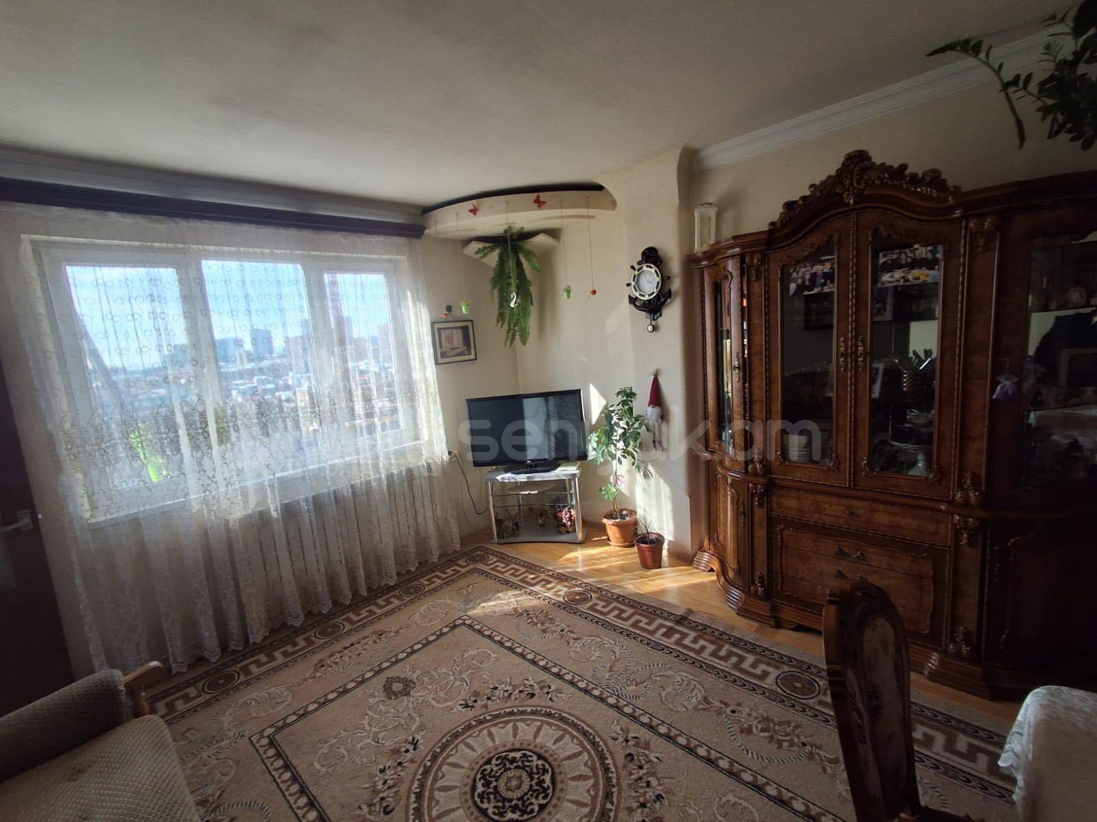 3 Սենյականոց Բնակարան, 67քմ, 3/12 հարկ, Կապիտալ Վերանորոգված