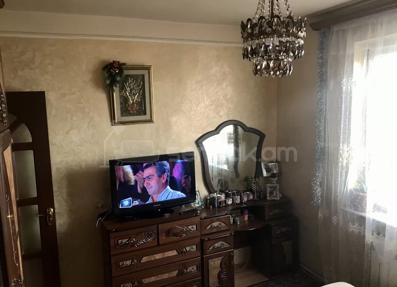 3 Սենյականոց Բնակարան, 63քմ, 5/12 հարկ, Կապիտալ Վերանորոգված