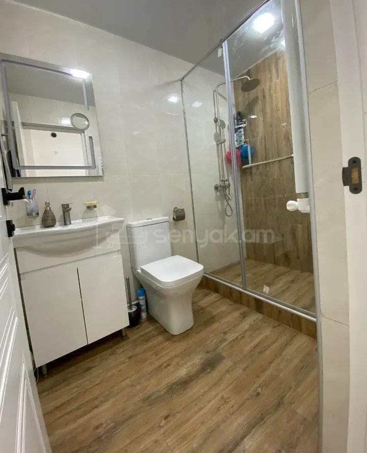 2 Սենյականոց Բնակարան Քարե Շենքում, 62քմ, 4/5 հարկ, Կապիտալ Վերանորոգված