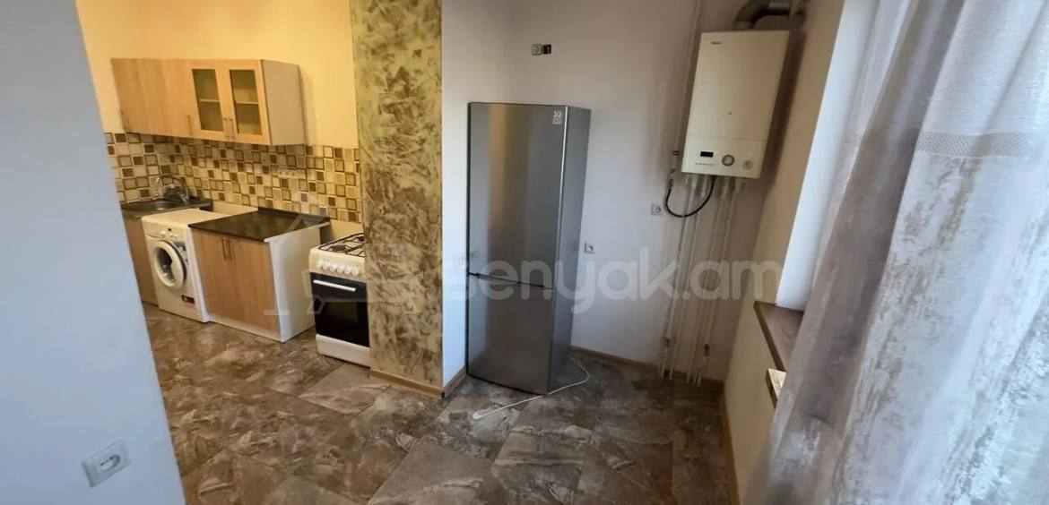 2 Սենյականոց Բնակարան Քարե Շենքում, 47քմ, 5/5 հարկ, Կապիտալ Վերանորոգված, Կահավորված, Արևկող