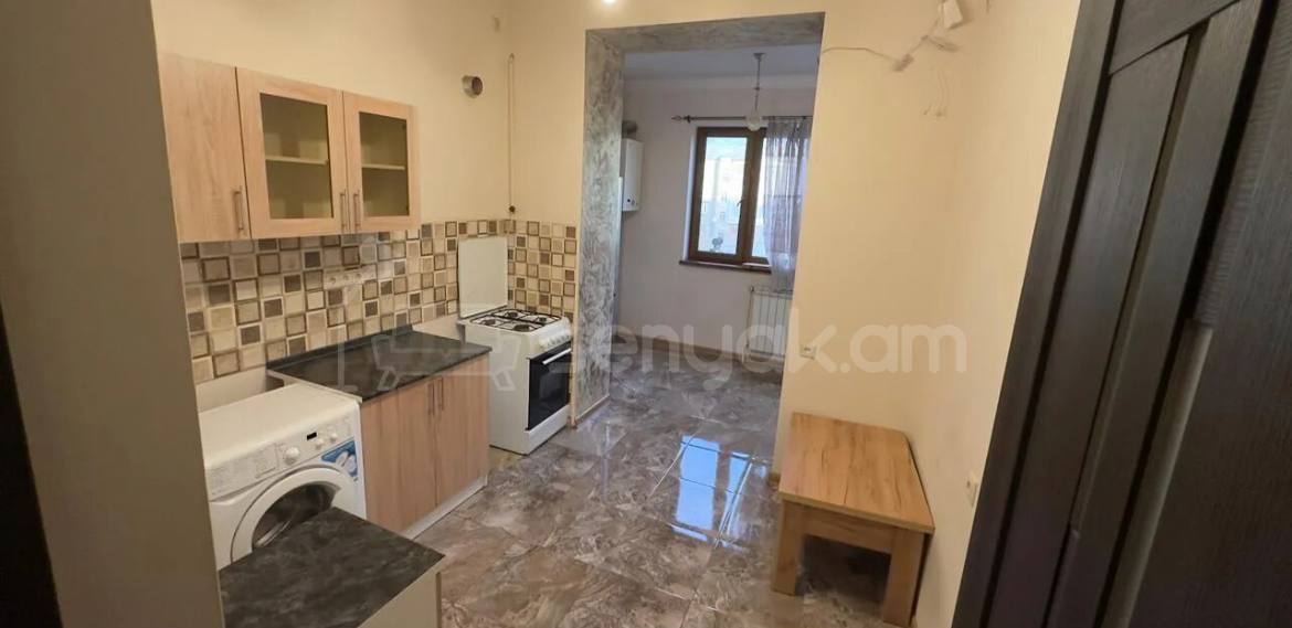 2 Սենյականոց Բնակարան Քարե Շենքում, 47քմ, 5/5 հարկ, Կապիտալ Վերանորոգված, Կահավորված, Արևկող