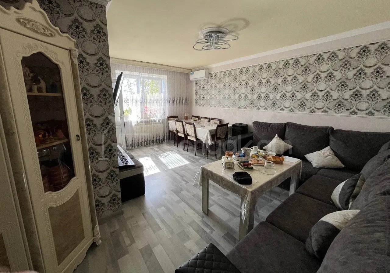 2 Սենյականոց Բնակարան Քարե Շենքում, 50քմ, 5/5 հարկ, Կապիտալ Վերանորոգված