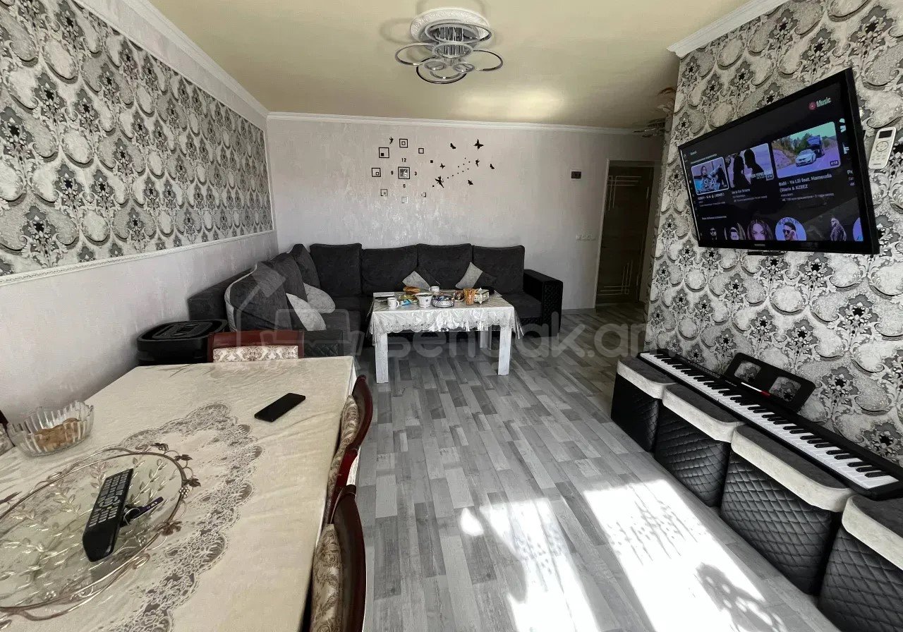 2 Սենյականոց Բնակարան Քարե Շենքում, 50քմ, 5/5 հարկ, Կապիտալ Վերանորոգված