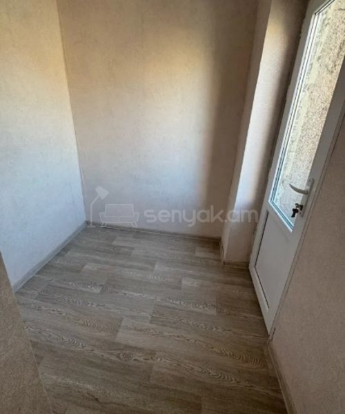 2 Սենյականոց Բնակարան, 65քմ, 9/10 հարկ, Կապիտալ Վերանորոգված, Կահավորված, Արևկող