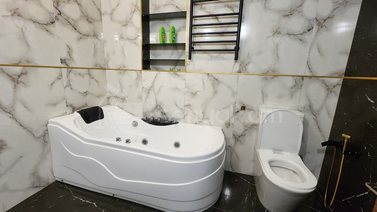 6 Սենյականոց Սեփական Տուն, 180քմ, Կապիտալ Վերանորոգված, Կահավորված