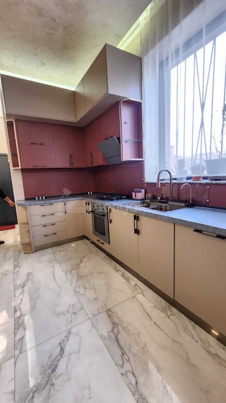 6 Սենյականոց Սեփական Տուն, 180քմ, Կապիտալ Վերանորոգված, Կահավորված