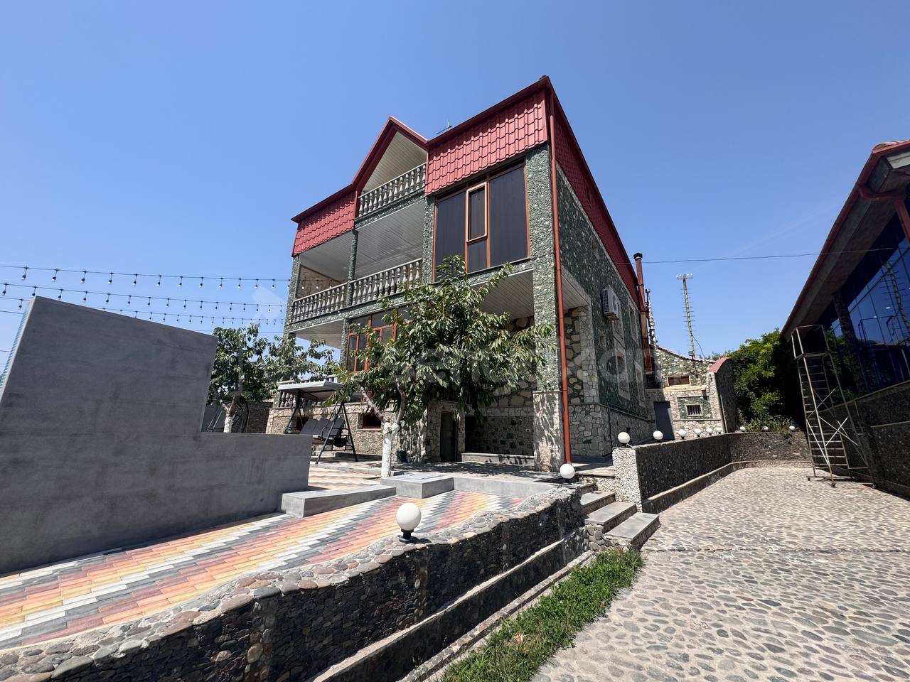 6 Սենյականոց Նորակառույց Շքեղ Առանձնատուն, 200քմ, Լողավազանով