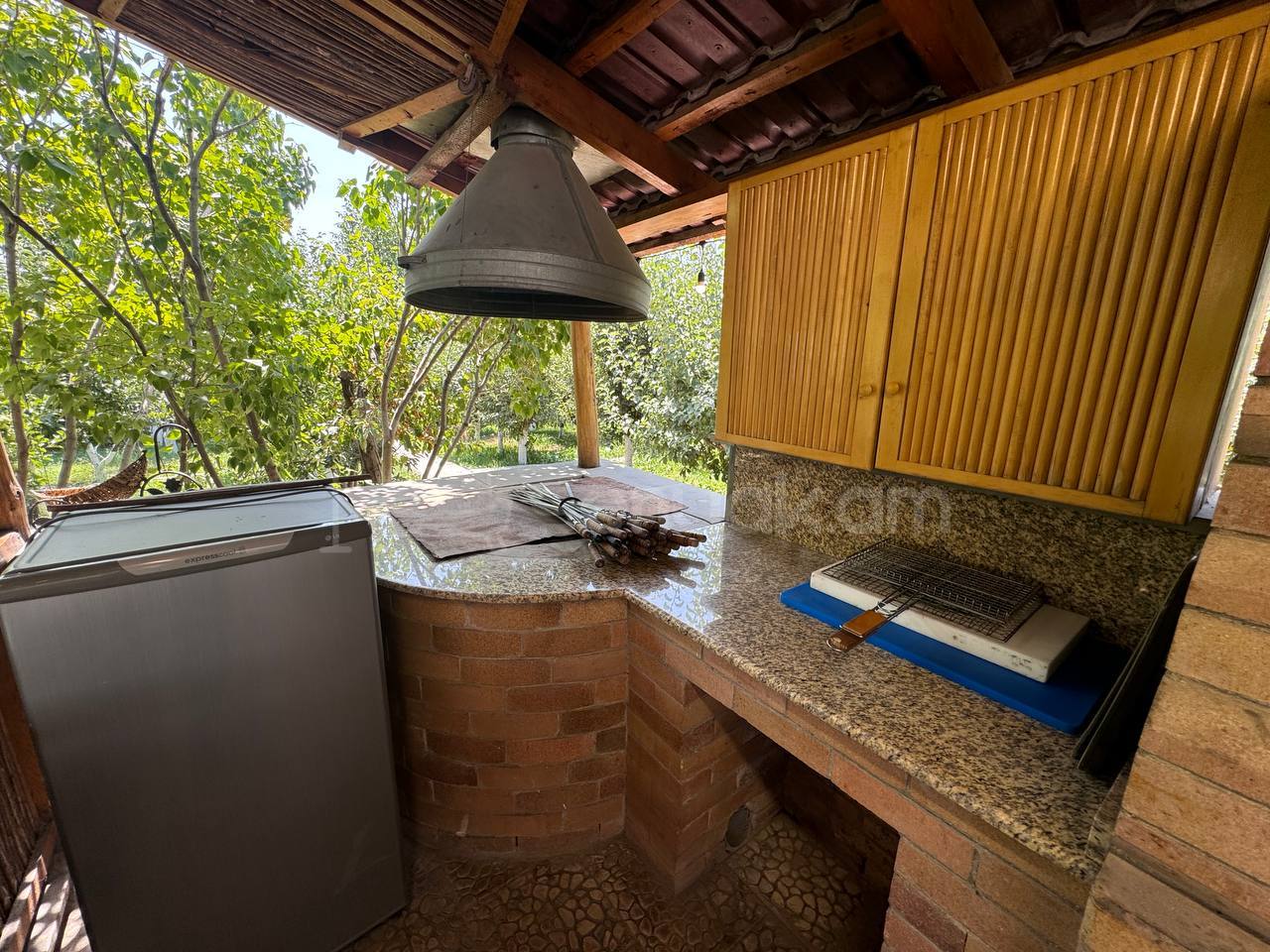 6 Սենյականոց Նորակառույց Շքեղ Առանձնատուն, 200քմ, Լողավազանով