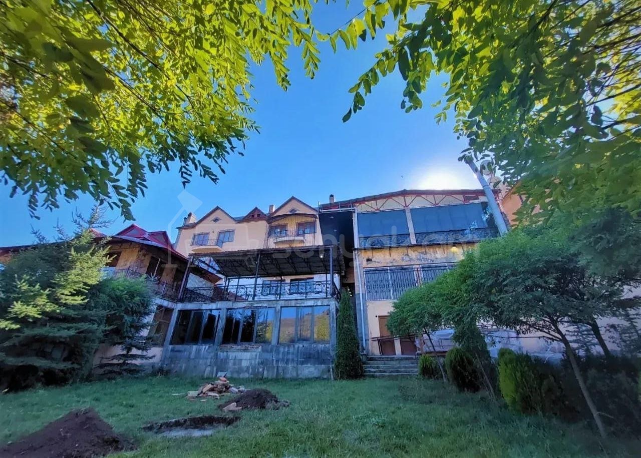 6 Սենյականոց Շքեղ Առանձնատուն, 250քմ, Լողավազանով