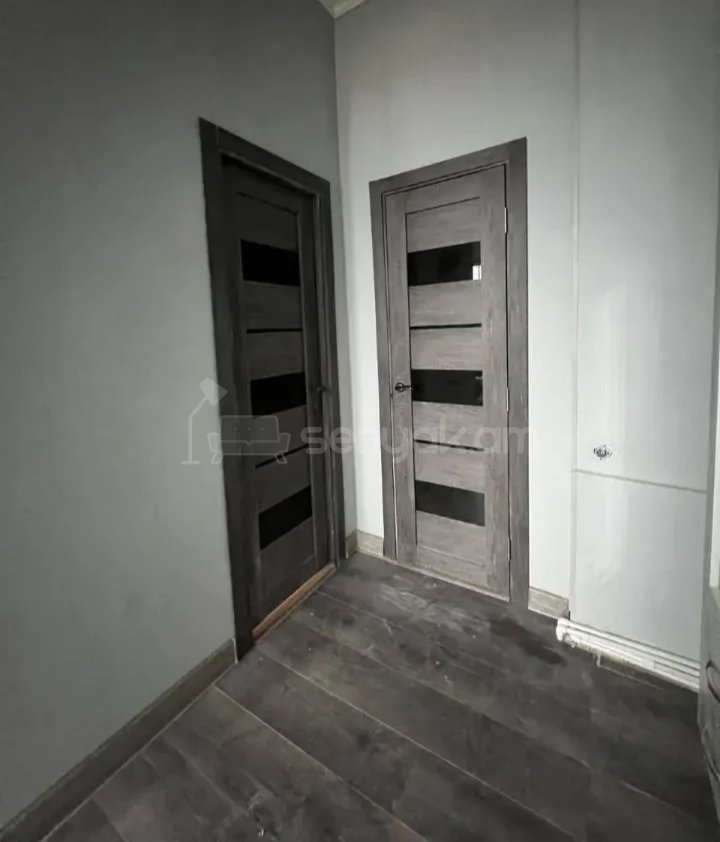 2 Սենյականոց Բնակարան Քարե Շենքում, 40քմ, 1/1 հարկ, Դիզայներական Վերանորոգված, Կահավորված