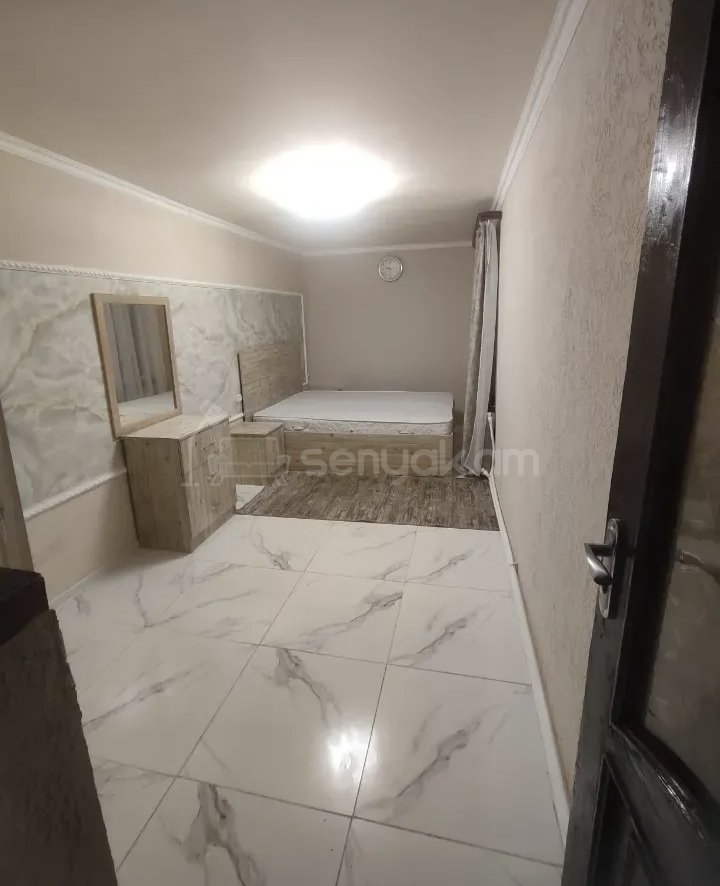 3 Սենյականոց Բնակարան Քարե Շենքում, 74քմ, 1/1 հարկ, Կապիտալ Վերանորոգված, Կահավորված