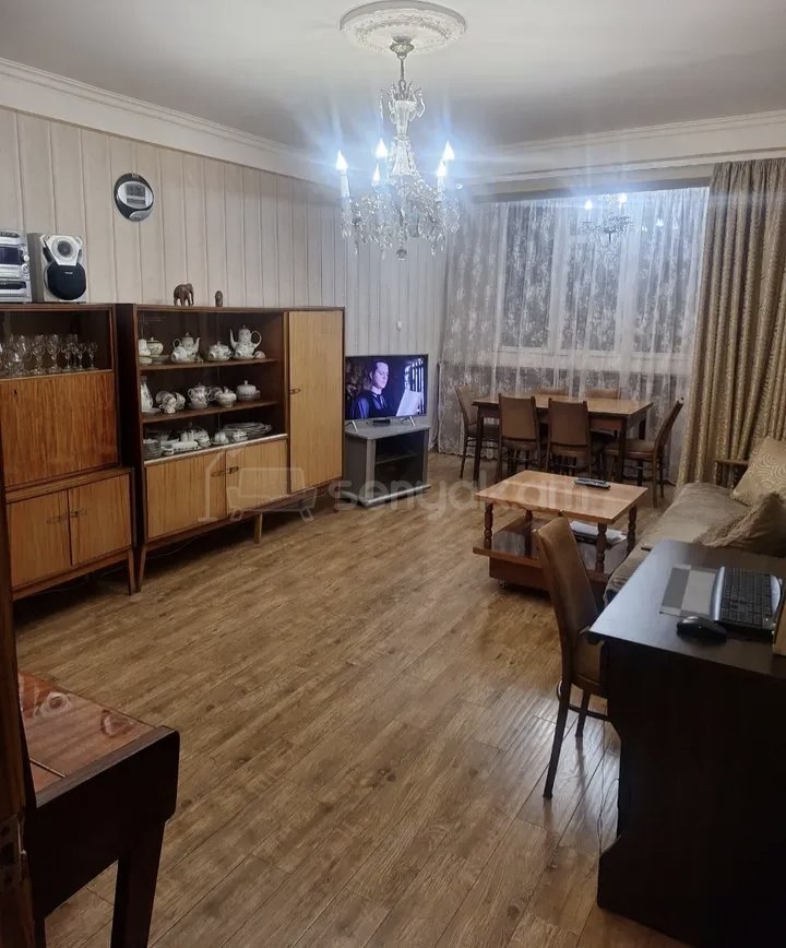 3 Սենյականոց Բնակարան Քարե Շենքում, 78քմ, 3/9 հարկ, Նորմալ Վիճակում, Կահավորված