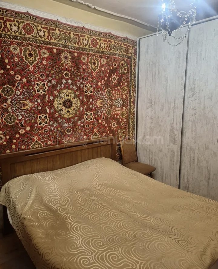 3 Սենյականոց Բնակարան Քարե Շենքում, 78քմ, 3/9 հարկ, Նորմալ Վիճակում, Կահավորված