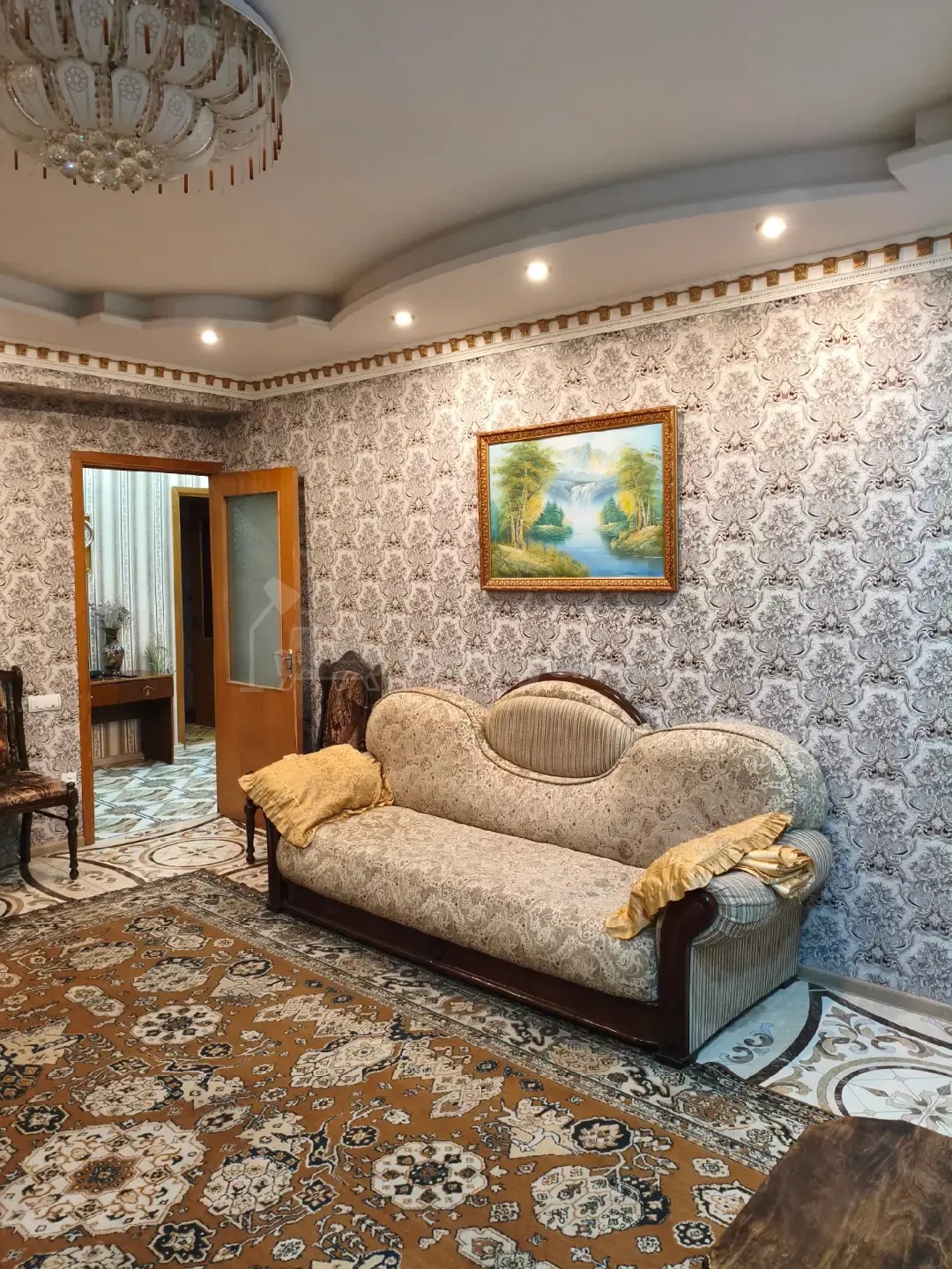 3 Սենյականոց Բնակարան, 80քմ, 8/9 հարկ, Նորմալ Վիճակում, Կահավորված, Արևկող