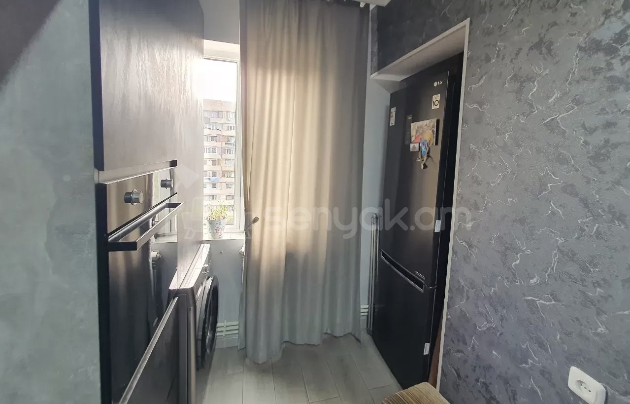 3 Սենյականոց Բնակարան, 84քմ, 4/9 հարկ, Կապիտալ Վերանորոգված, Կահավորված, Արևկող