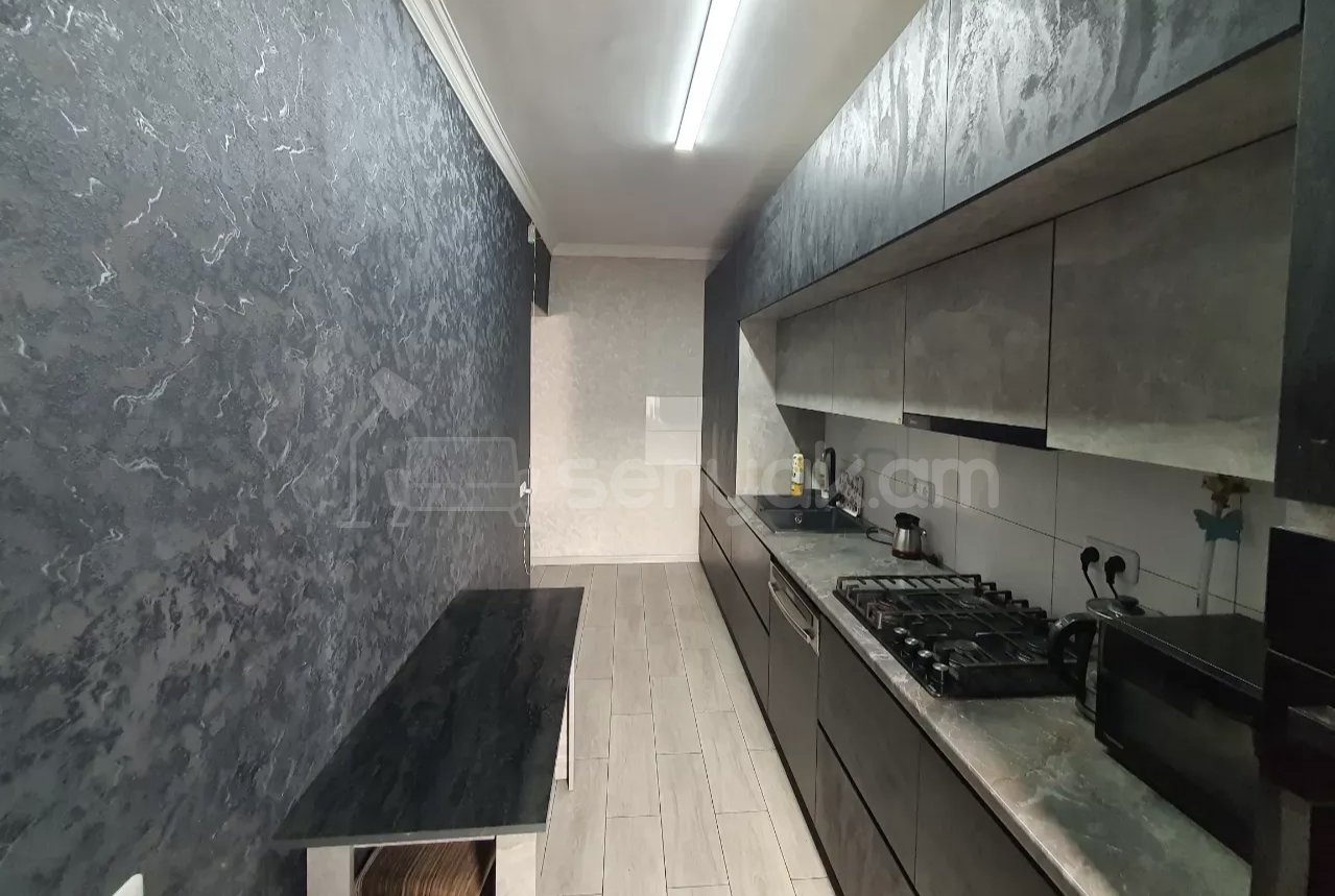 3 Սենյականոց Բնակարան, 84քմ, 4/9 հարկ, Կապիտալ Վերանորոգված, Կահավորված, Արևկող