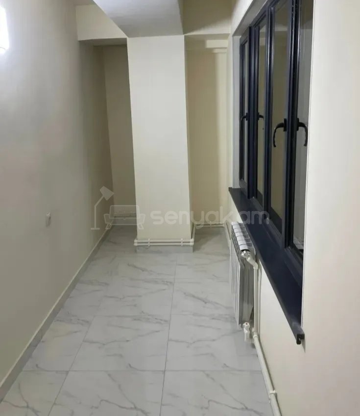 3 Սենյականոց Բնակարան, 82քմ, 2/9 հարկ, Կապիտալ Վերանորոգված, Կահավորված, Արևկող