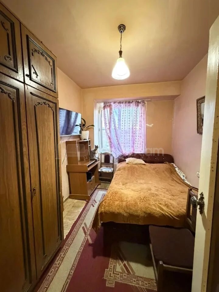 4 Սենյականոց Բնակարան, 90քմ, 8/9 հարկ, Պետական Վիճակում