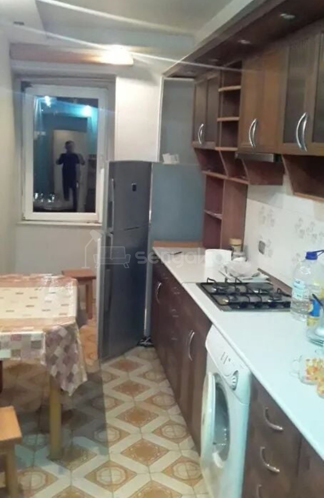 3 Սենյականոց Բնակարան, 93քմ, 2/9 հարկ, Կապիտալ Վերանորոգված, Կահավորված