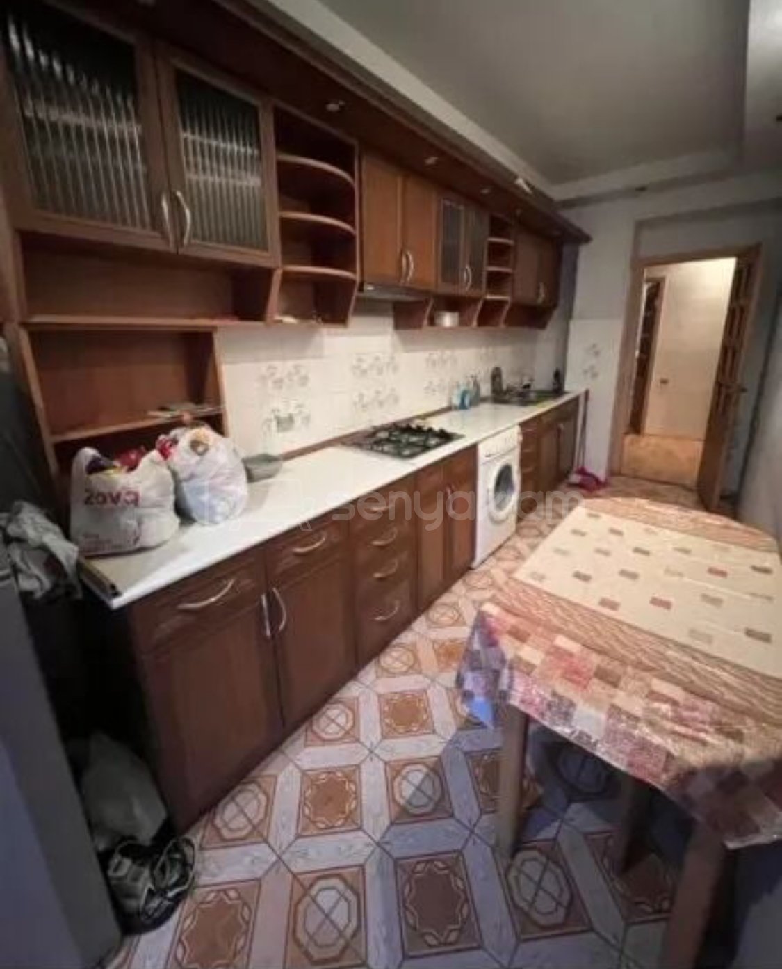 3 Սենյականոց Բնակարան, 93քմ, 2/9 հարկ, Կապիտալ Վերանորոգված, Կահավորված