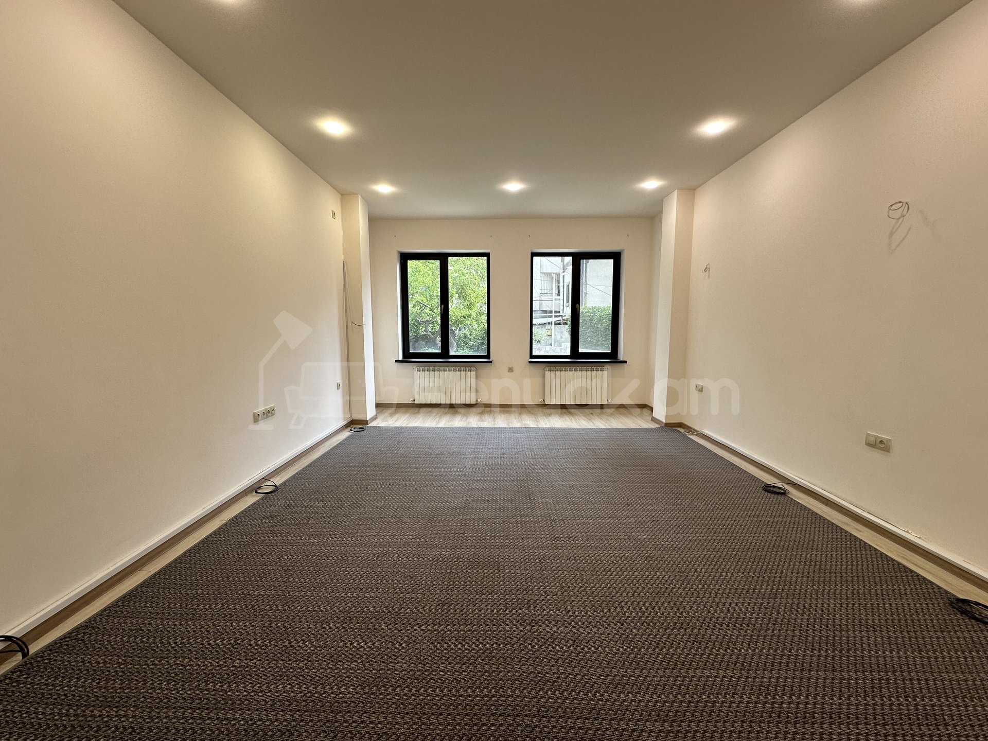 Նորակառույց Օֆիսային Տարածք, 195քմ