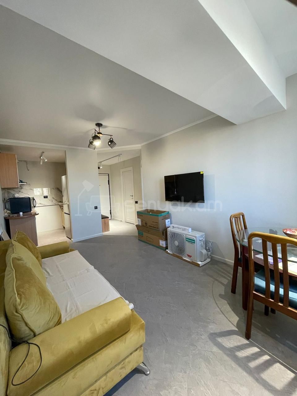 2 Սենյականոց Բնակարան, 40քմ, 11/14 հարկ, Կապիտալ Վերանորոգված, Կահավորված, Արևկող