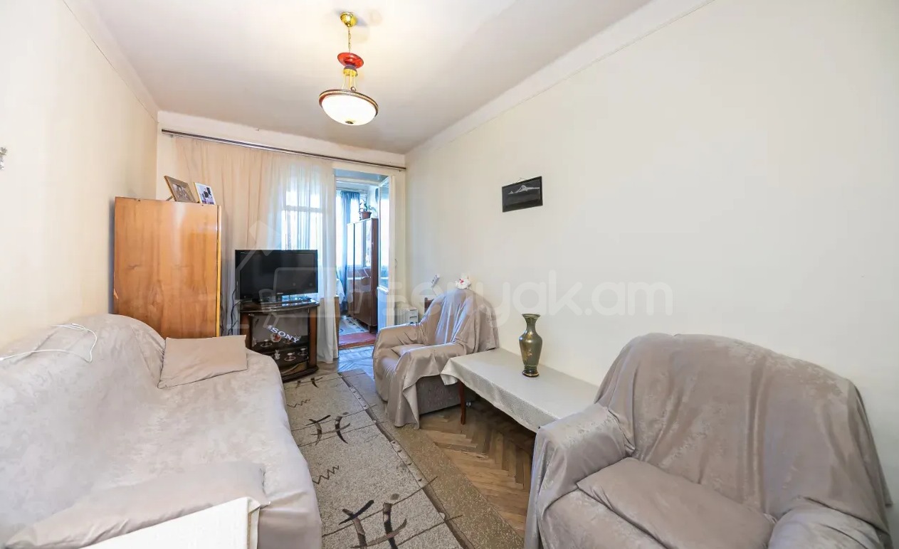 2 Սենյականոց Բնակարան Քարե Շենքում, 41քմ, 4/5 հարկ, Պետական Վիճակում