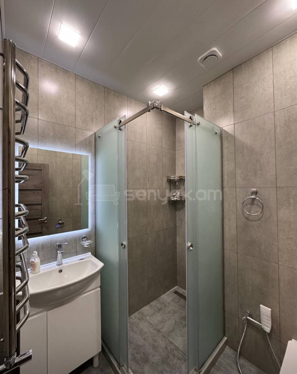 3 Սենյականոց Բնակարան Նորակառույցում, 70քմ, 4/8 հարկ, Դիզայներական Վերանորոգված, Կահավորված, Արևկող