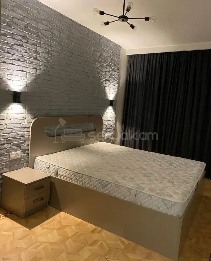 2 Սենյականոց Բնակարան Քարե Շենքում, 54քմ, 3/7 հարկ, Դիզայներական Վերանորոգված