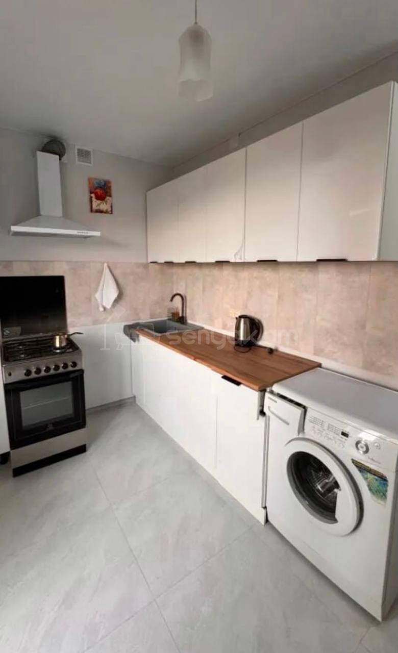 2 Սենյականոց Բնակարան Քարե Շենքում, 60քմ, 4/5 հարկ, Կապիտալ Վերանորոգված, Կահավորված, Արևկող