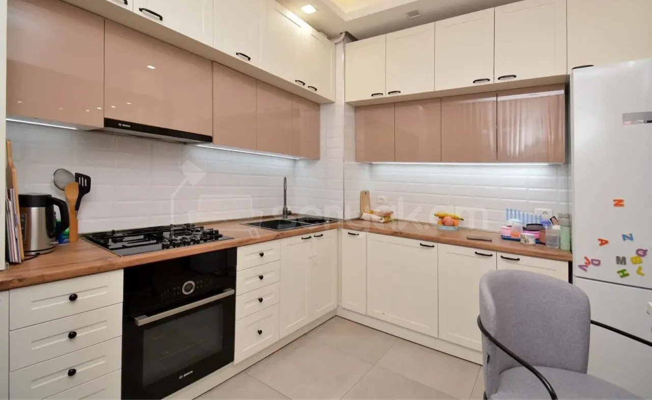 2 Սենյականոց Բնակարան Նորակառույցում, 77քմ, 6/6 հարկ, Կապիտալ Վերանորոգված