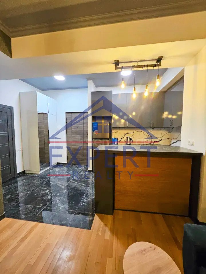 2 Սենյականոց Բնակարան Նորակառույցում, 60քմ, 10/15 հարկ, Կապիտալ Վերանորոգված, Կահավորված, Արևկող