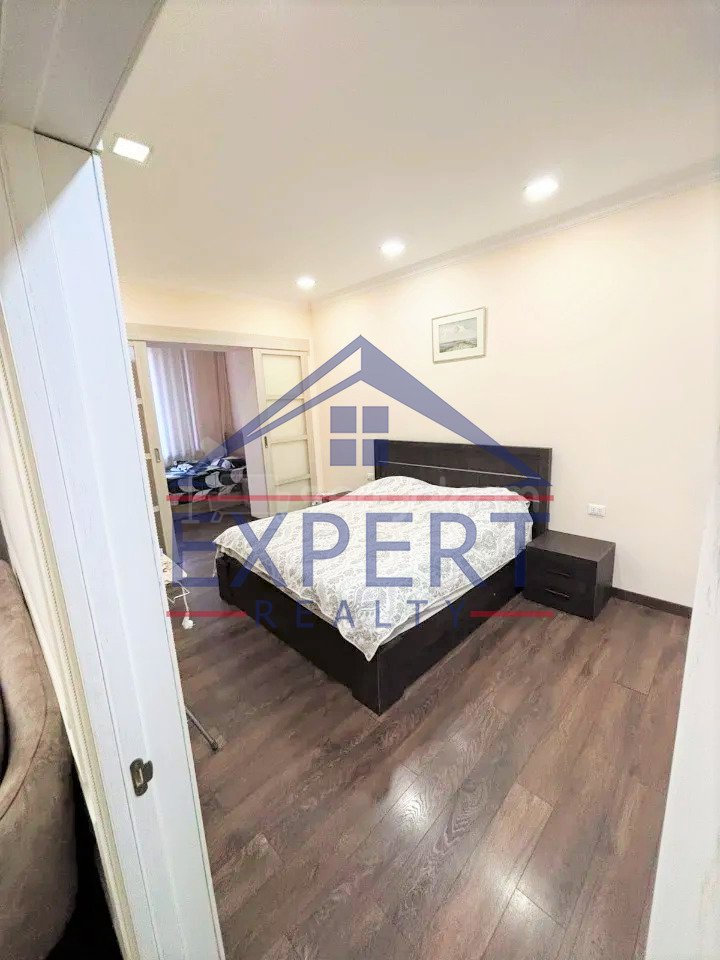 3 Սենյականոց Բնակարան Քարե Շենքում, 87քմ, 2/3 հարկ, Կապիտալ Վերանորոգված, Կահավորված, Արևկող