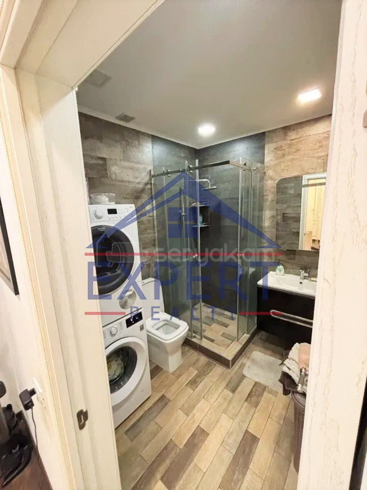 3 Սենյականոց Բնակարան Քարե Շենքում, 87քմ, 2/3 հարկ, Կապիտալ Վերանորոգված, Կահավորված, Արևկող