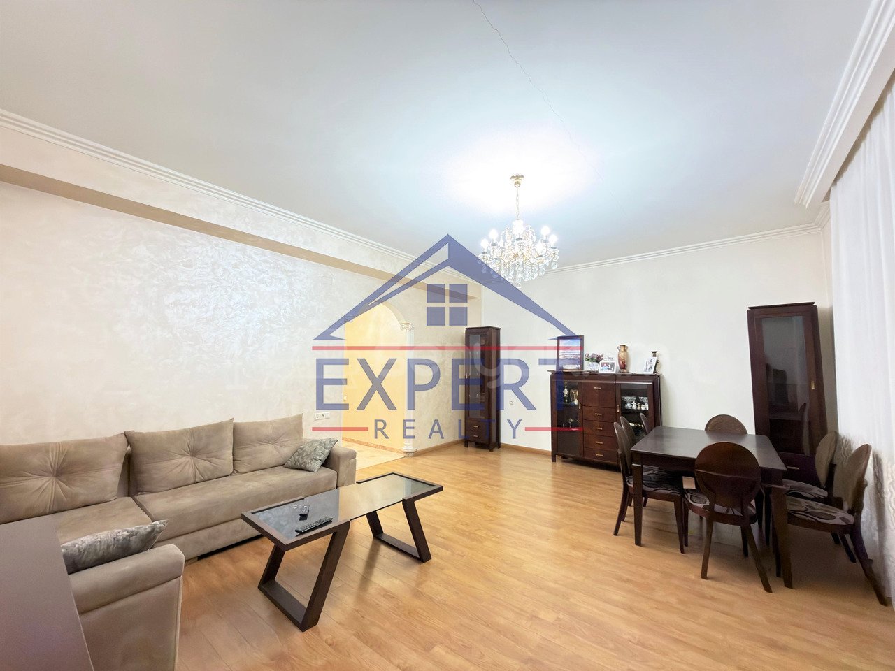 5 Սենյականոց Սեփական Տուն, 210քմ, Կապիտալ Վերանորոգված, Կահավորված, Ավտոտնակով